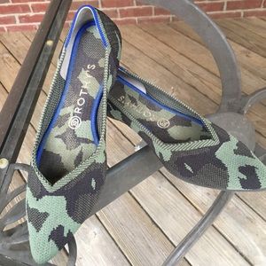 Rothys camo point flats